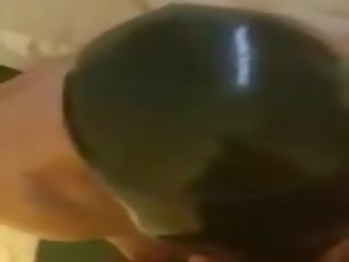 Kamilla rayalla com o punho hooded submarino